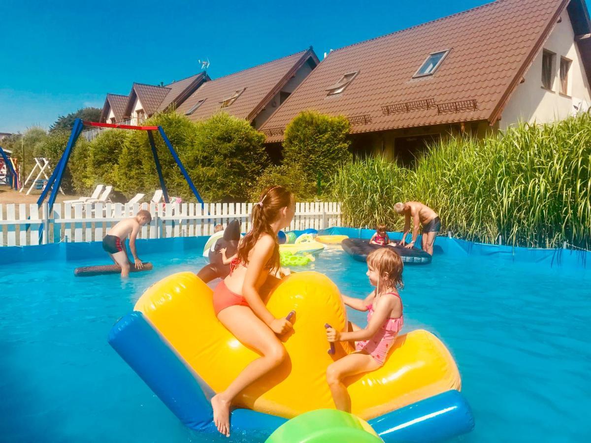 Domki I Apartamenty Caloroczne Koliber Wladyslawowo Ngoại thất bức ảnh