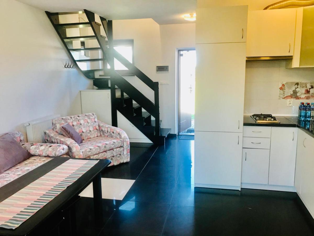 Domki I Apartamenty Caloroczne Koliber Wladyslawowo Ngoại thất bức ảnh